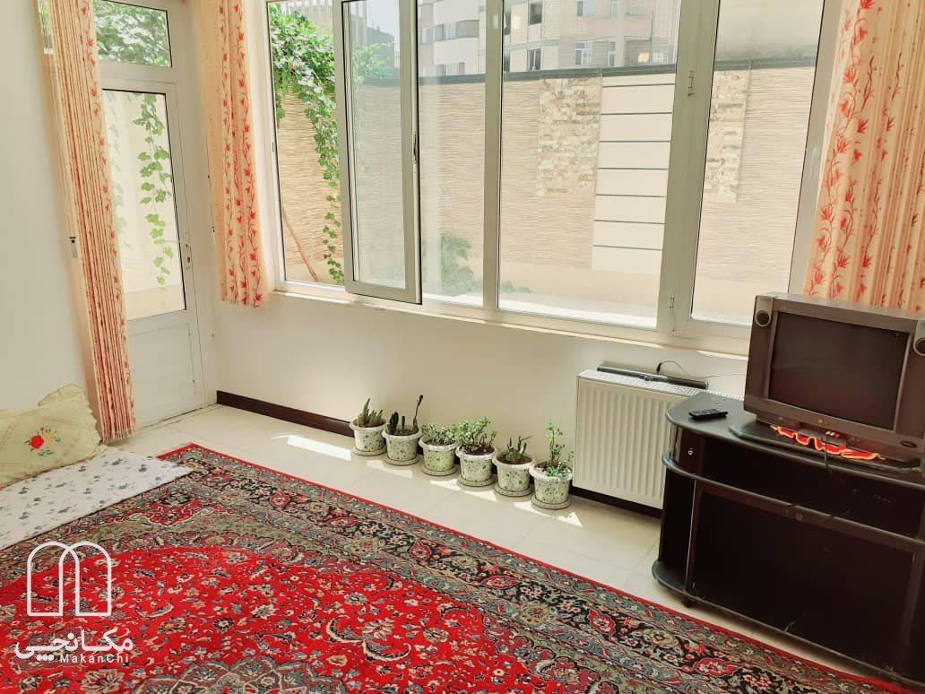 آپارتمان یکخوابه بام ایران