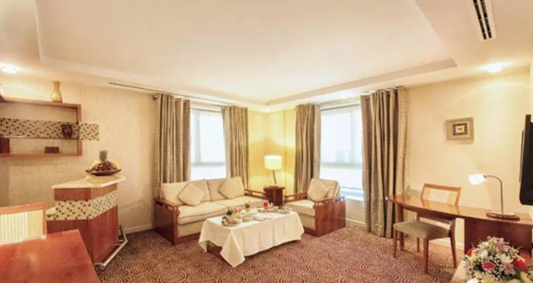 کیفیت خدمات در برابر قیمت