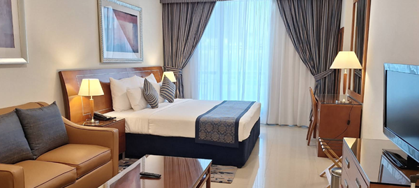 هتل آپارتمان گلدن سندز (Golden Sands Hotel Apartments) - بهترین برای اقامت طولانی و خانواده