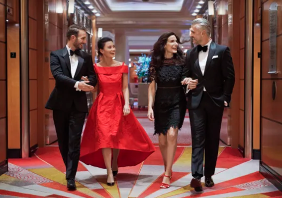 آداب معاشرت و استانداردهای اقامت در هتل شناور