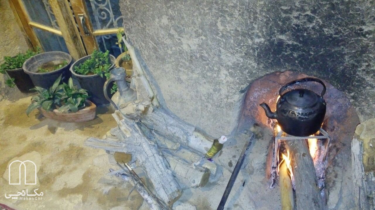 بومگردی بید سوخته در یزد