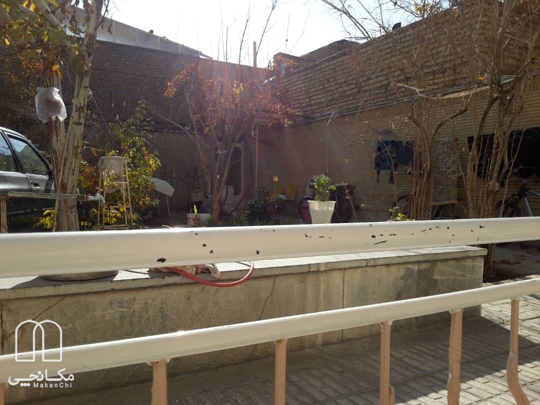 سوئیت  یک خوابه در محله جی اصفهان