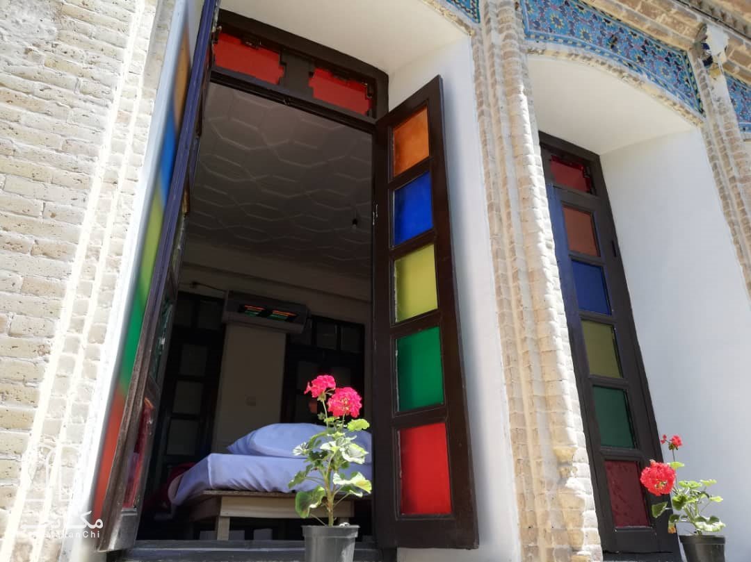 اقامتگاه بومگردی عمارت قاجاریه شیراز