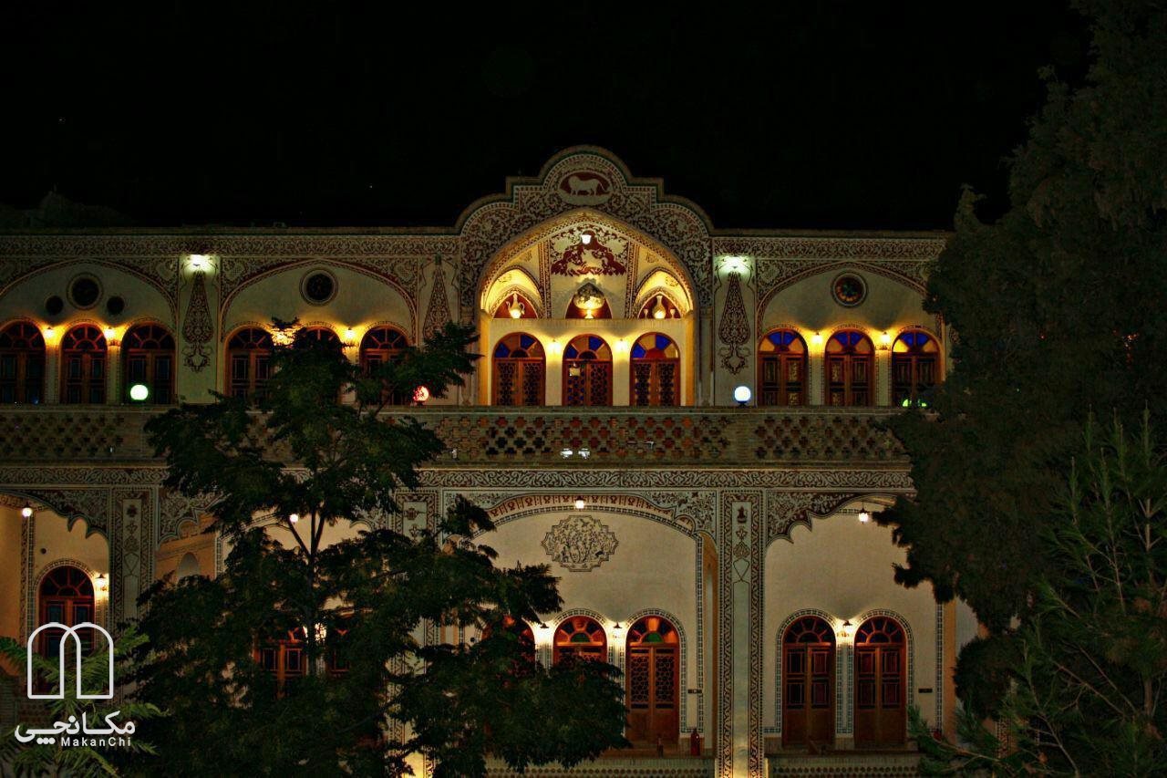 هتل سنتی خادمی در کاشان