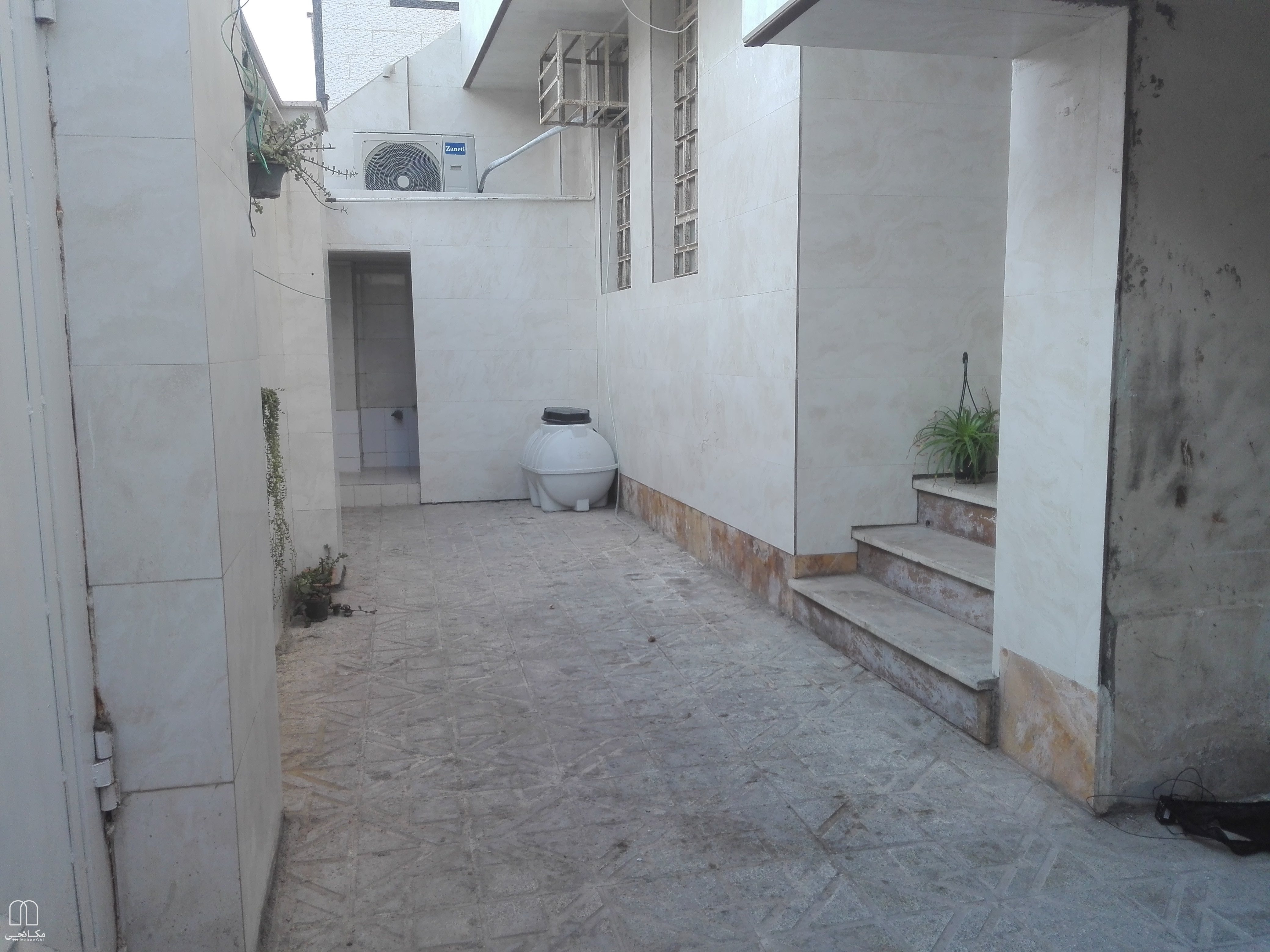 خانه ویلایی طبقه همکف دوخوابه نگین خلیج 1