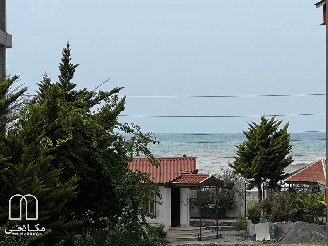 ویلا سه خوابه ساحلی استخردار مهیاد