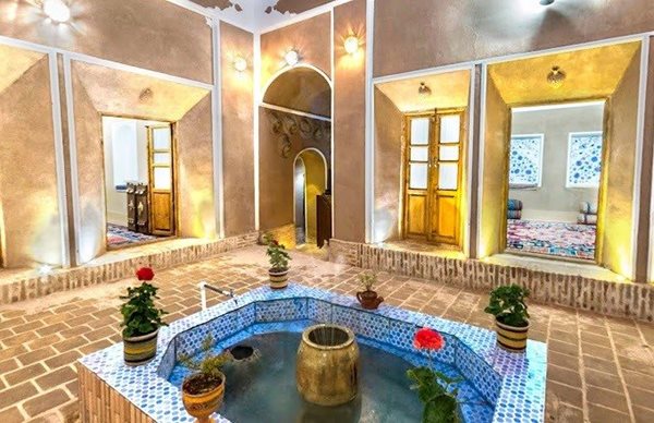 اقامتگاه بومگردی انار عقدا-یزد