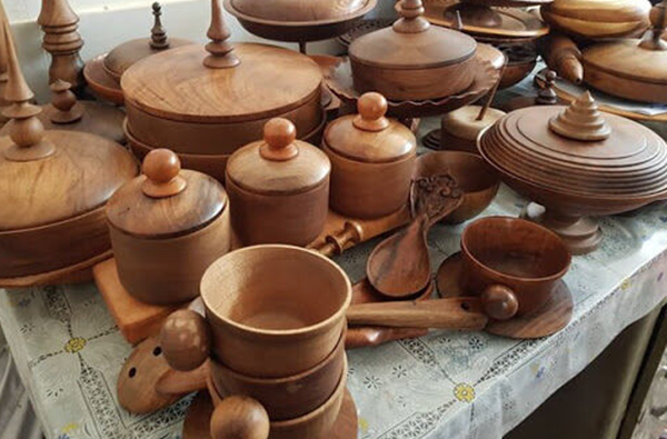 محصولات محلی و صنایع دستی