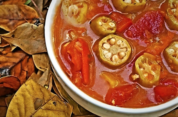 آبگوشت بامیه: ترکیبی جذاب از گوشت و سبزیجات