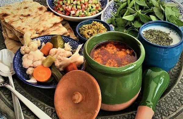 اشکنه قروت و دیزی مشهدی: غذاهای سنتی و راحتی