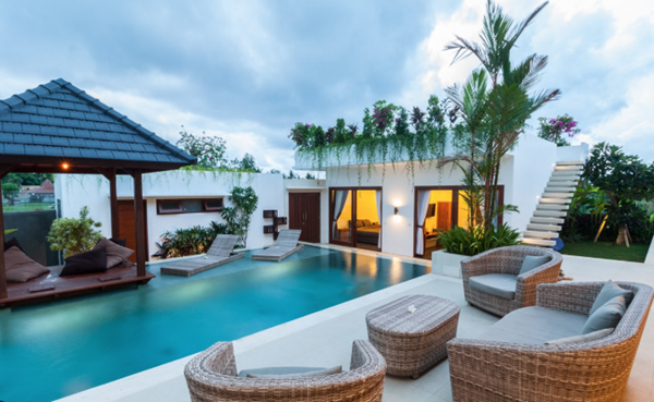 خانه‌ های تعطیلات (Holiday Homes)