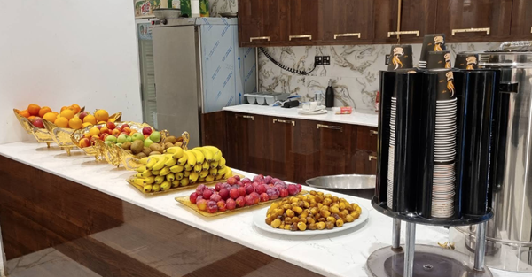 تجربه غذاخوری و صبحانه بوفه هتل جار الامیر نجف (5 ستاره)