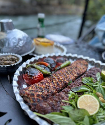 غذا و تخصص‌ های رستوران سرآشپز حم تیروژ
