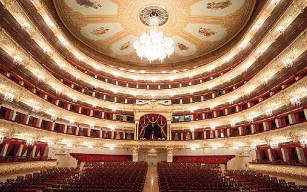 تئاتر بولشوی (Bolshoi Theatre)