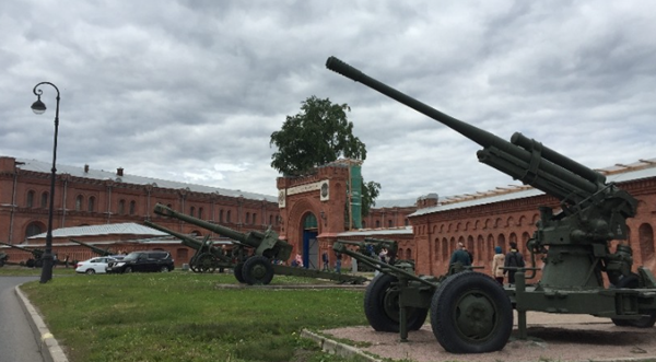 ساختمان تسلیحات نظامی (Military Armaments Building)