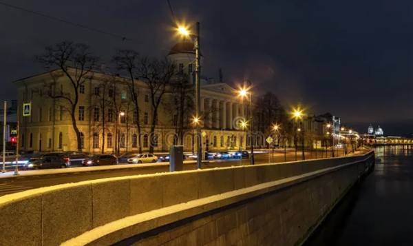 لنگرگاه و ساحل نوا (Neva Embankment and Coast)