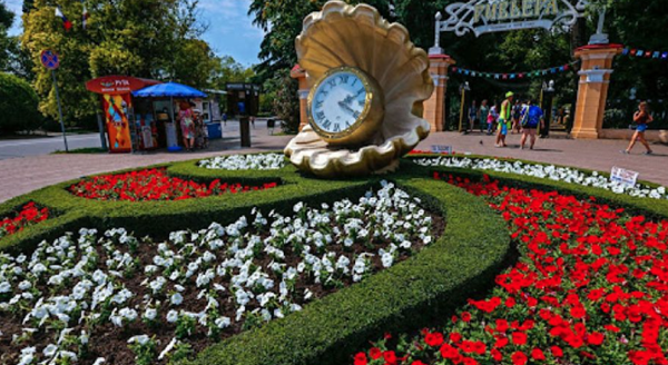 پارک ریویرا (Riviera Park)
