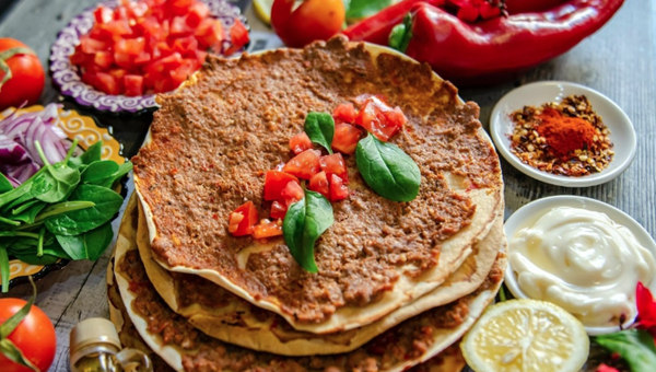 آداب و رسوم محلی و زبان