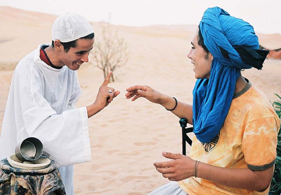 تاکید بر تجربه فرهنگی غنی