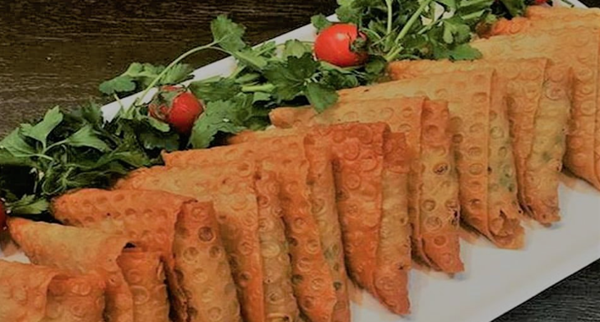سمبوسه و فلافل