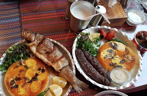 رستوران چوچاق نوشهر: طعم‌ های اصیل گیلکی در همسایگی دریا