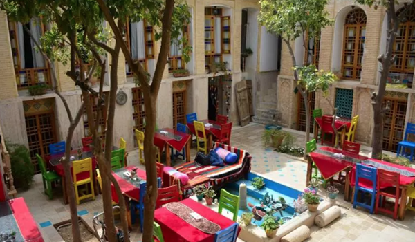 عمارت هفت رنگ