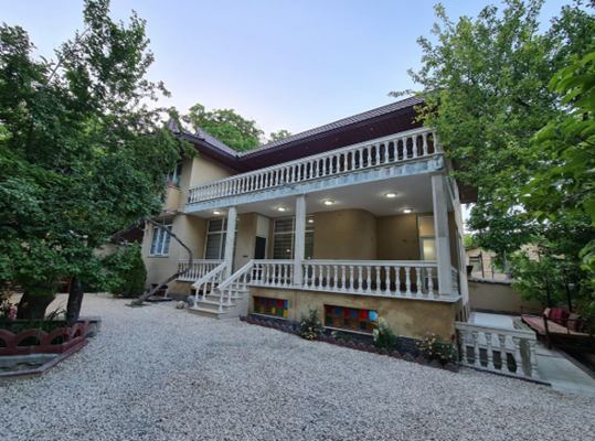 سوئیت‌ ها و ویلاها: انعطاف‌ پذیری برای سفرهای گروهی