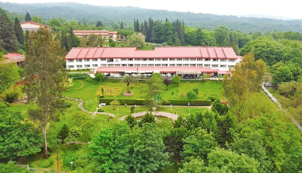 هتل جنگلی سالاردره: سرمایه طبیعت‌ گردی (Salar Dareh Hotel)