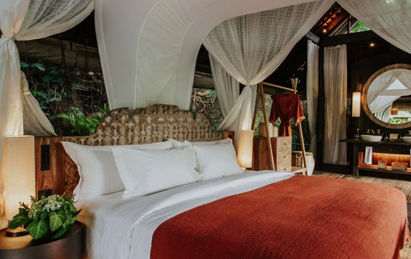 هتل بواهن، یک بانیان تری&nbsp;اسکیپ (Buahan, a Banyan Tree Escape)