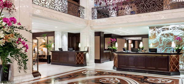 بالتشوگ کمپینسکی (Baltschug Kempinski): اقامتی با نمای ابدی از سنت باسیل