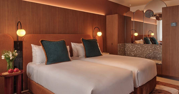 هتل ایو سیدنی (The EVE Hotel Sydney): نماد سوری هیلز جدید