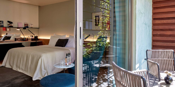 هتل سر ویکتور (Sir Victor Hotel)