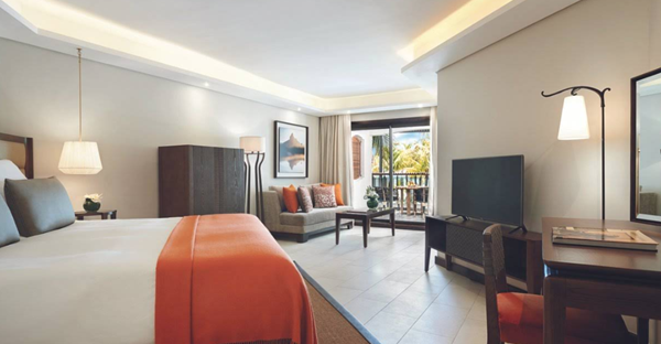 رویال پالم بیچ&zwnj; کامبر: سکوت پرشکوه ثروت