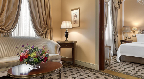 رنسانس کلاسیک در قلب تاریخی: هتل گرند برتانی و کینگ جورج