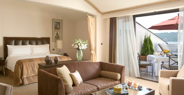 اتاق&zwnj; ها و چشم&zwnj; اندازهای اختصاصی فور سیزن