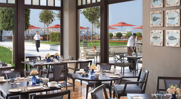 رستوران آکوا و منوی دریایی بهاری